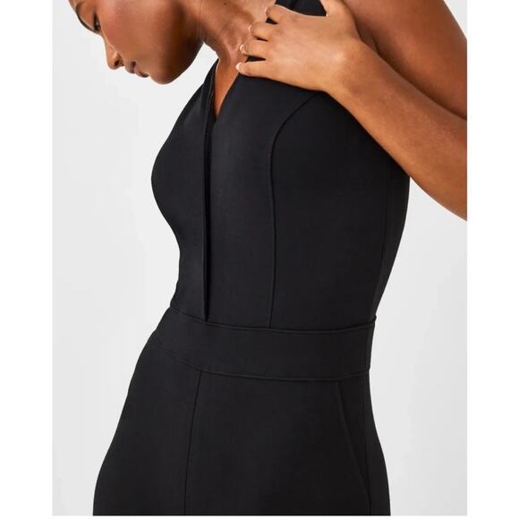 Spanx The Perfect Jumpsuit in Black M - Picture 8 of 12
